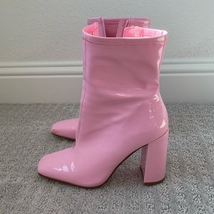 Steve Madden - Lynden Patent Boots in Pink / booties